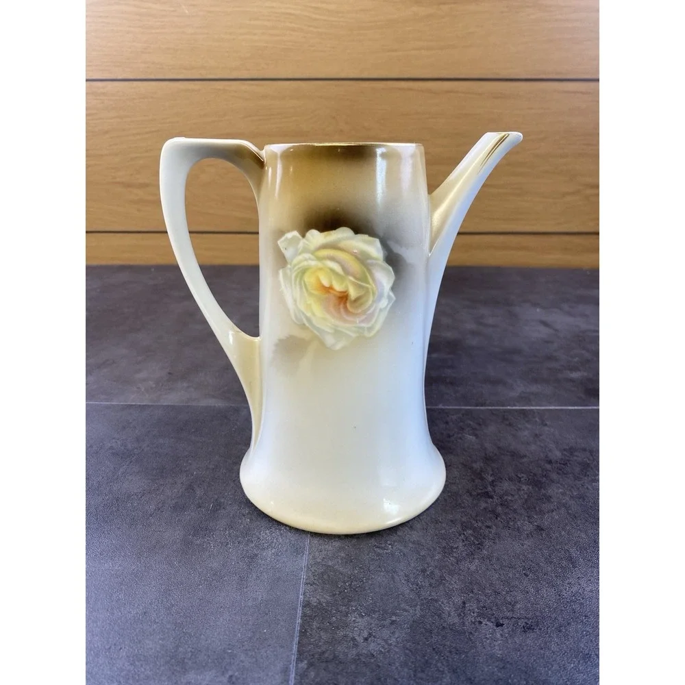 R & S VTG Porcelain Tea Pot made in Germany-No lid